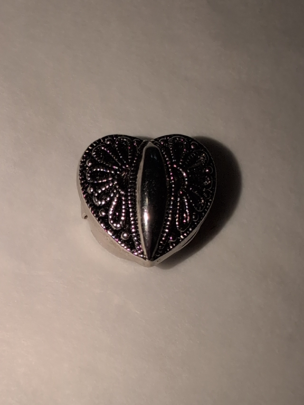 ✨5/$15✨ Silver Heart Filigree Button Cover Charm